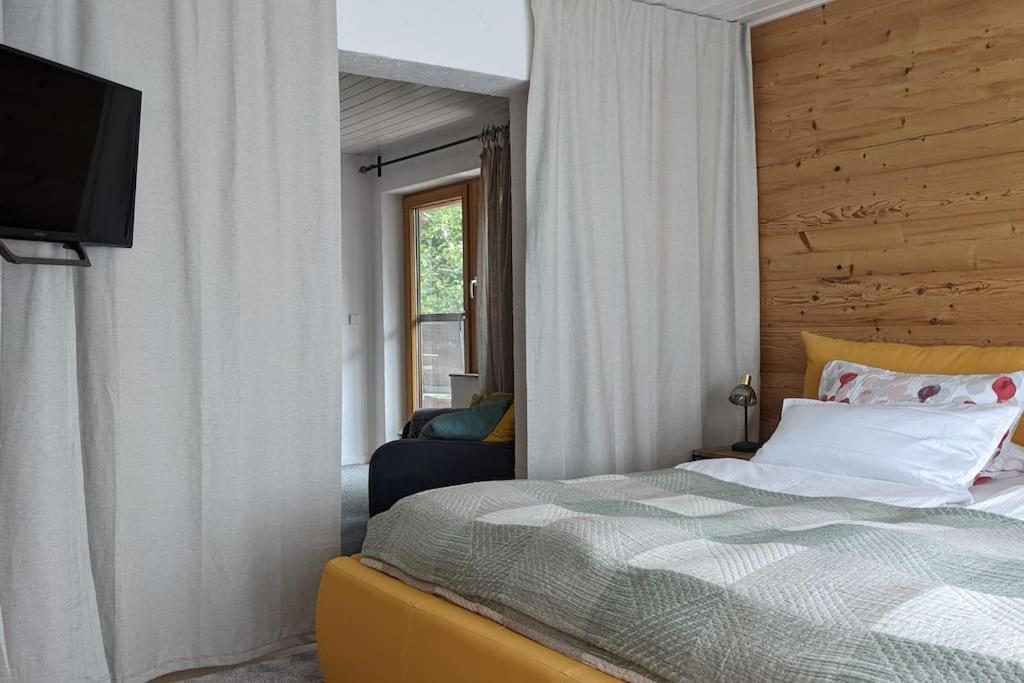 Ferienwohnung In Ruhiger Lage Direkt Am Wald ハイデンハイム・アン・デア・ブレンツ エクステリア 写真