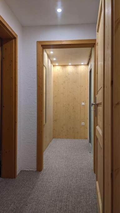 Ferienwohnung In Ruhiger Lage Direkt Am Wald ハイデンハイム・アン・デア・ブレンツ エクステリア 写真
